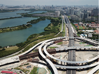 苏州中环建设便利梁缘建科办公接洽